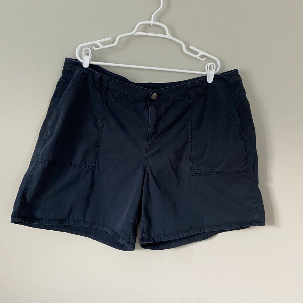Woman's Lane Bryant Navy Blue Shorts Size 24